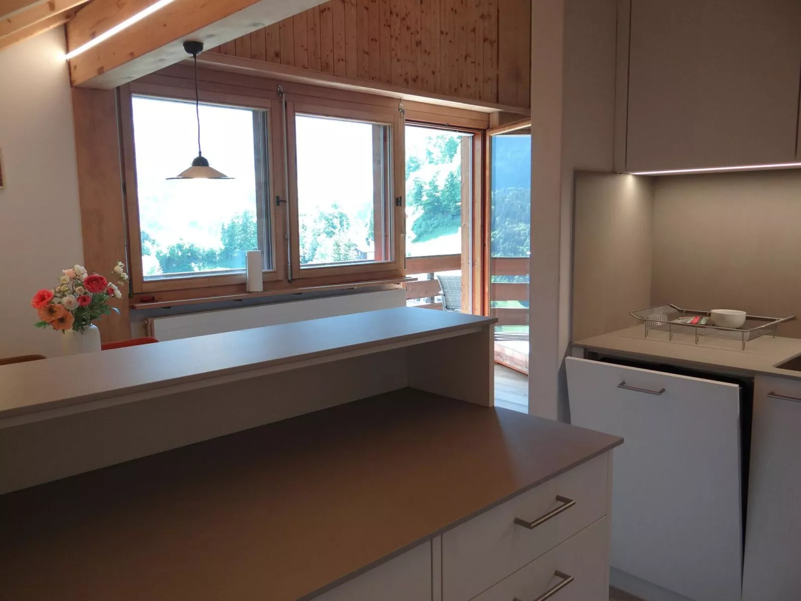 Fellenrüti 81-Inside