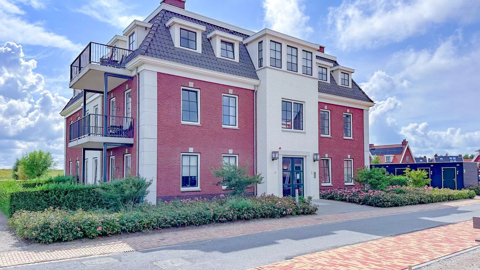 Sauna Zee-Exterior in summer