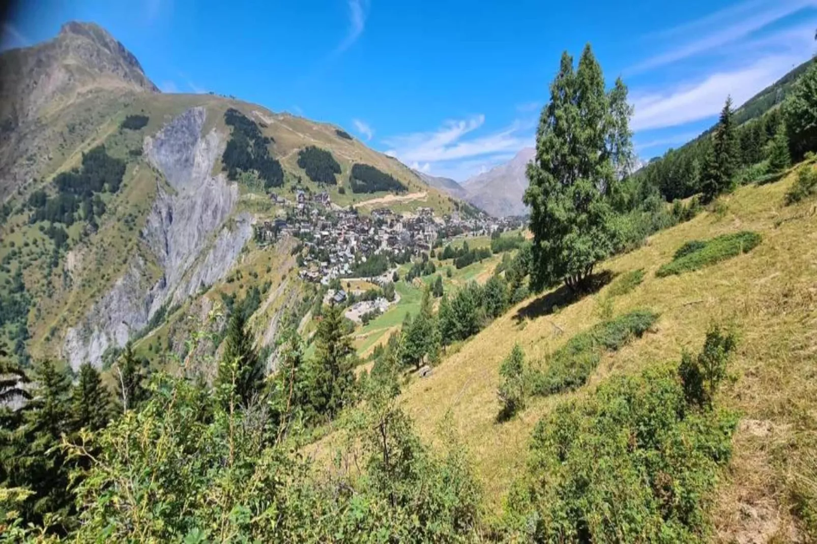 Meijotel A N°26 - ST5C-Areas within 5km in summer