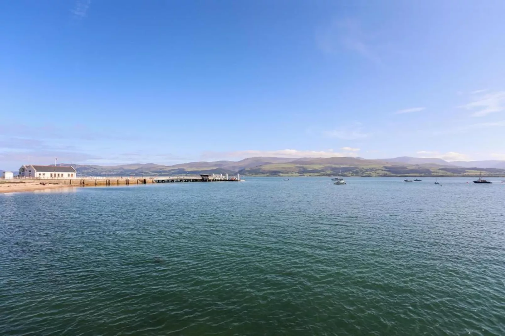 Waters Edge at Gadlys House-Areas within 1km in summer