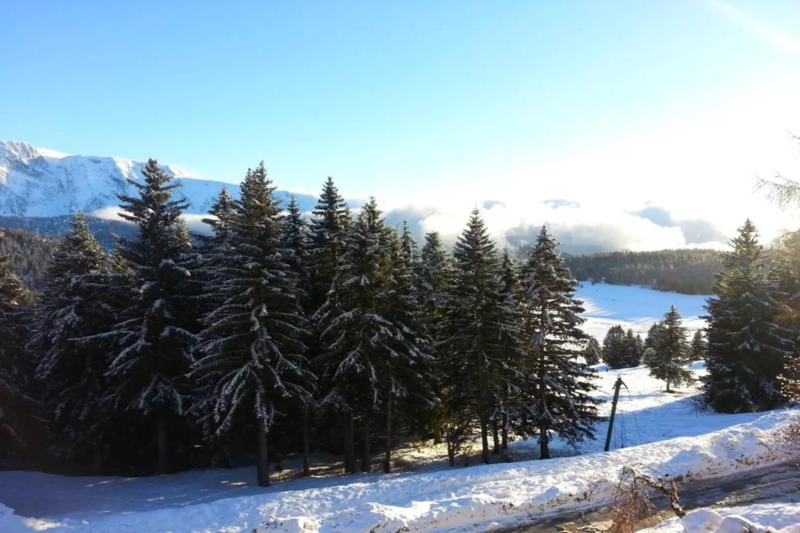 V du Bachat Arolles A n°26 - 2P4-Area within 1km in winter