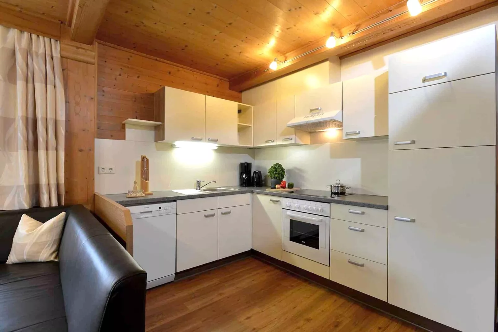 Apartment 4