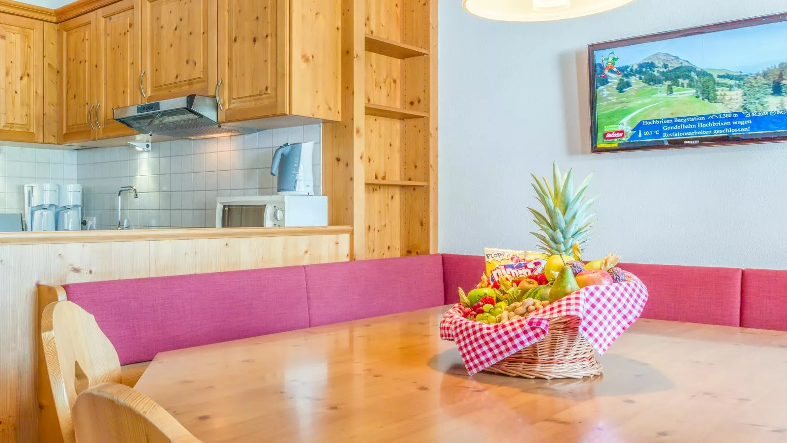 Next To The Skilift A 5-Dining room