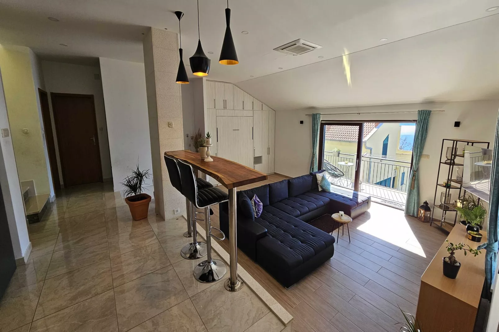 Holiday Home Sunrise - Three Bedroom Holiday Home