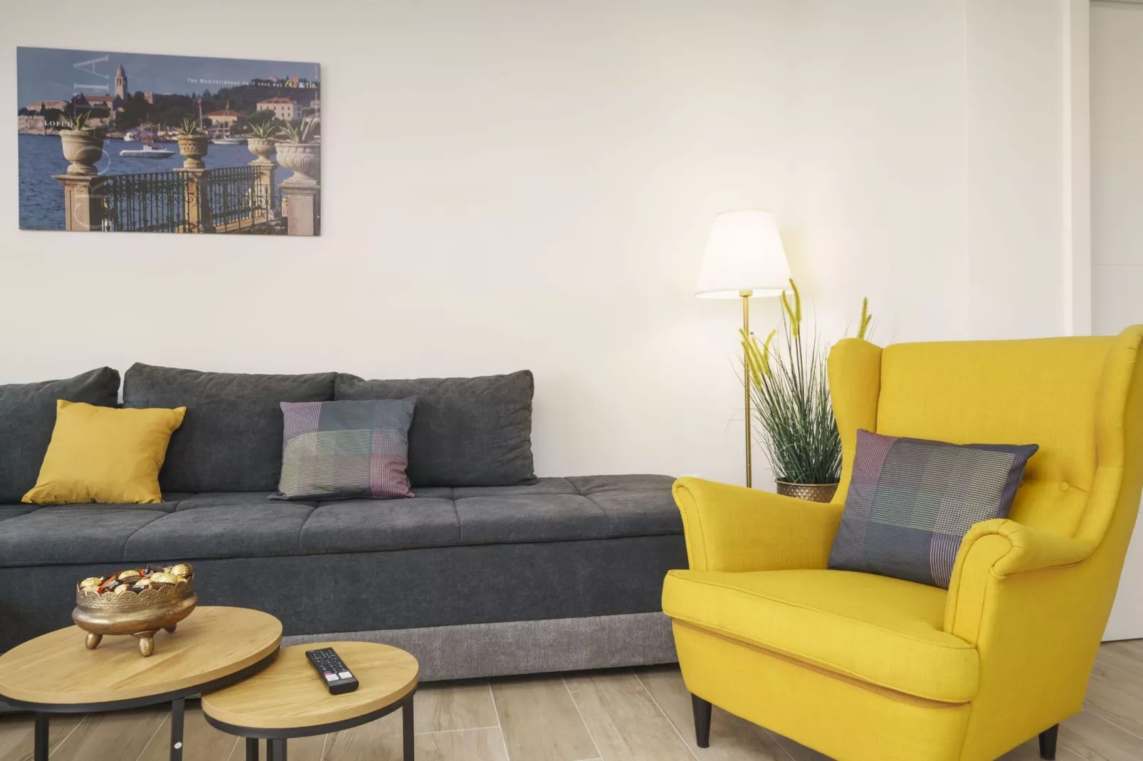 Villa Tria Quercus - Two Bedroom Villa with Terrace and Swimping pool