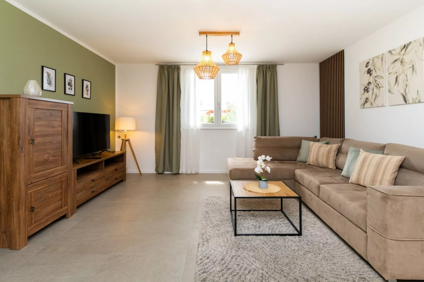 Holiday Home Milevoj - Three Bedroom Holiday Home