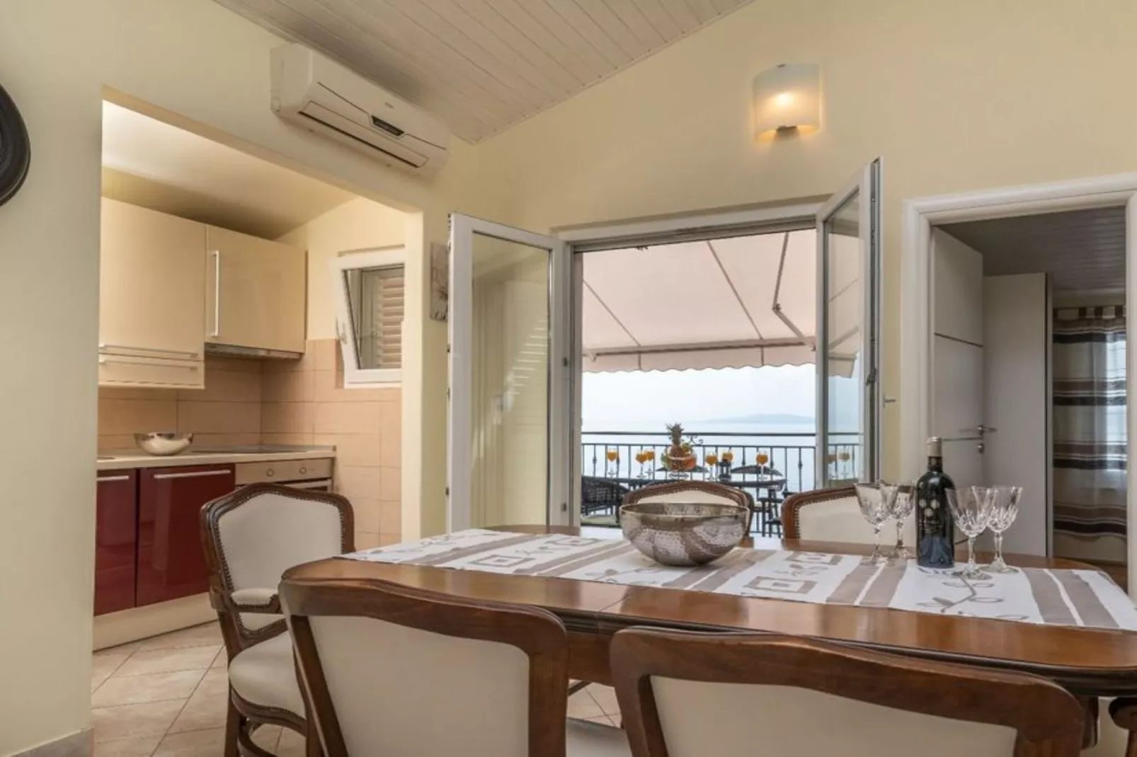 Apartment Villa Daniela - Three Bedroom Apartment with Terrace