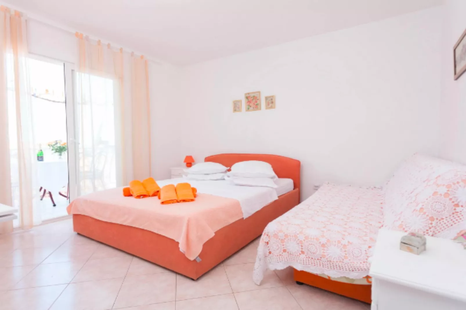Apartments Lily - Three Bedroom Apartment with Terrace and Sea View