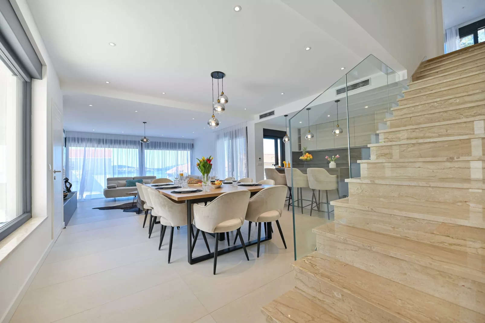 Villa Oasis - Five Bedroom Villa with Private Pool