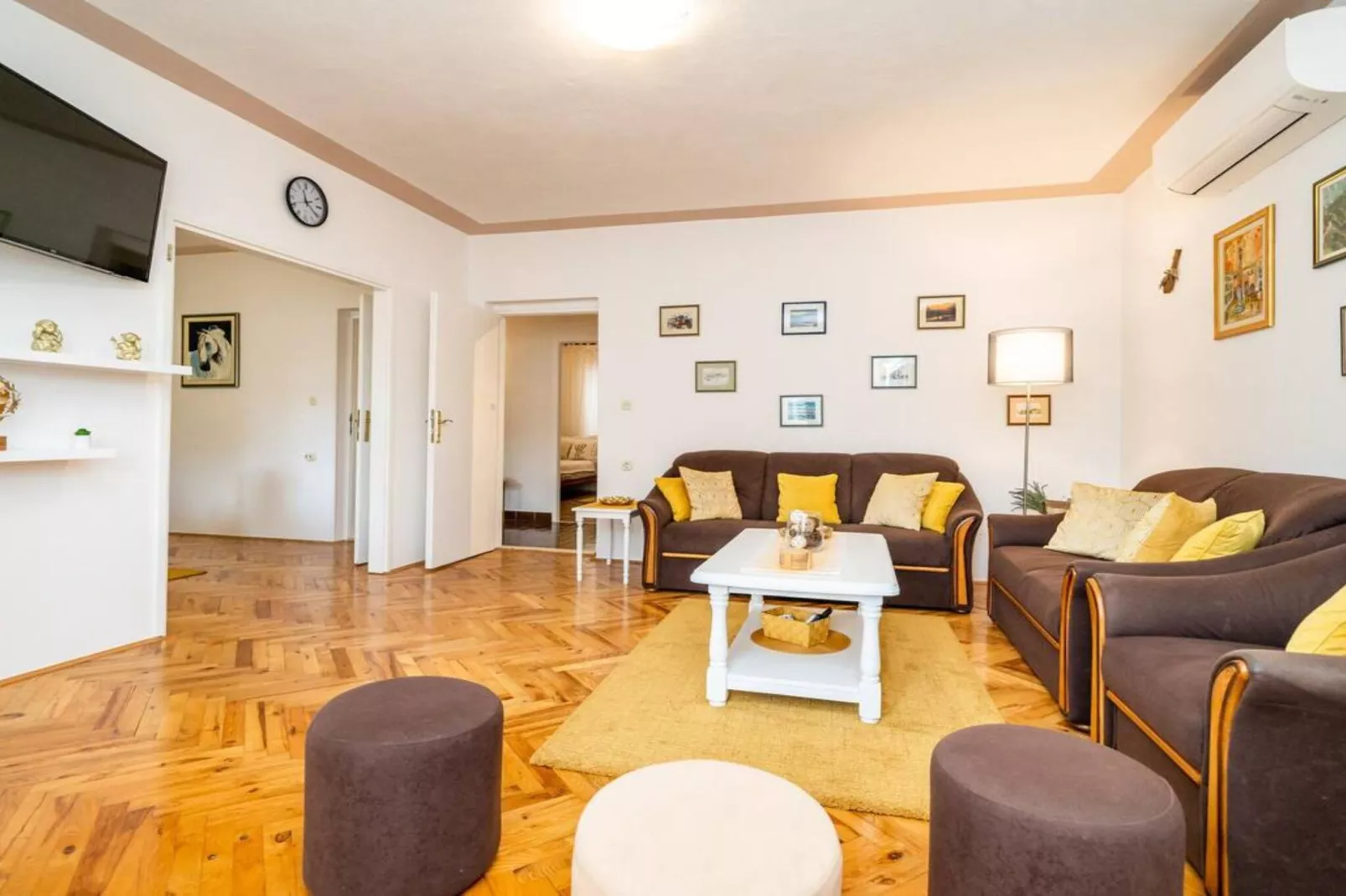 Apartment Nature View  - Three Bedroom Apartment with Jacuzzi
