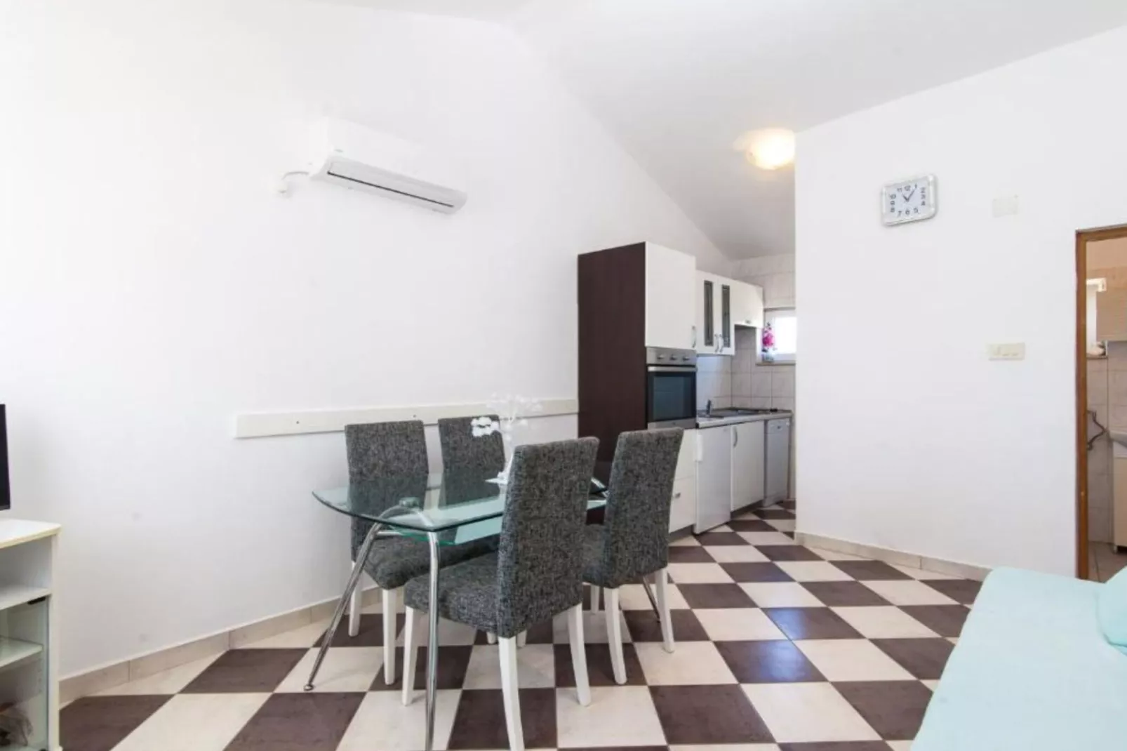 Holiday Home Miriam - Four Bedroom Holiday Home with Terrace