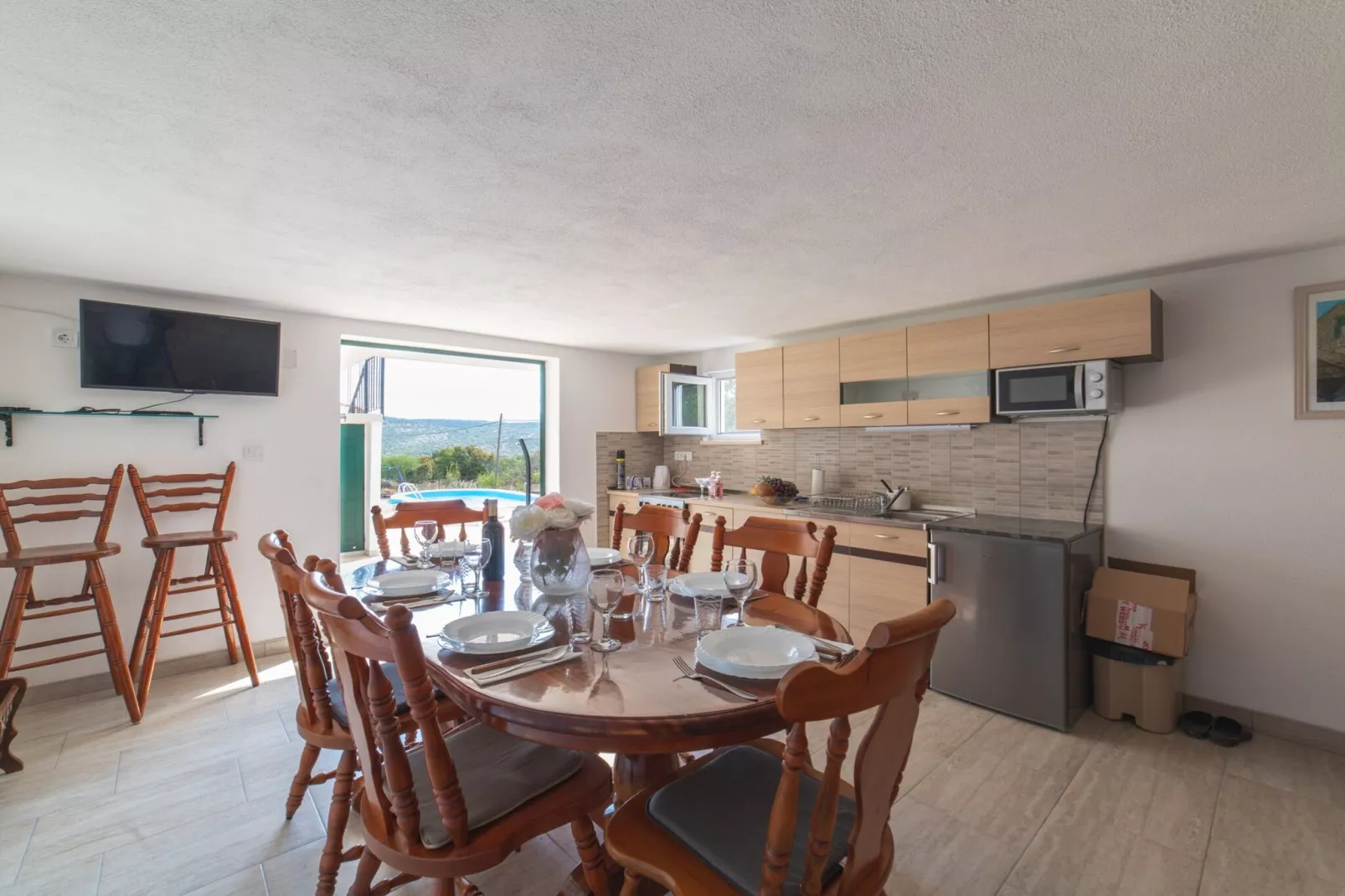 Serene Retreat Holiday Home with Pool - Two Bedroom Holiday Home with Pool