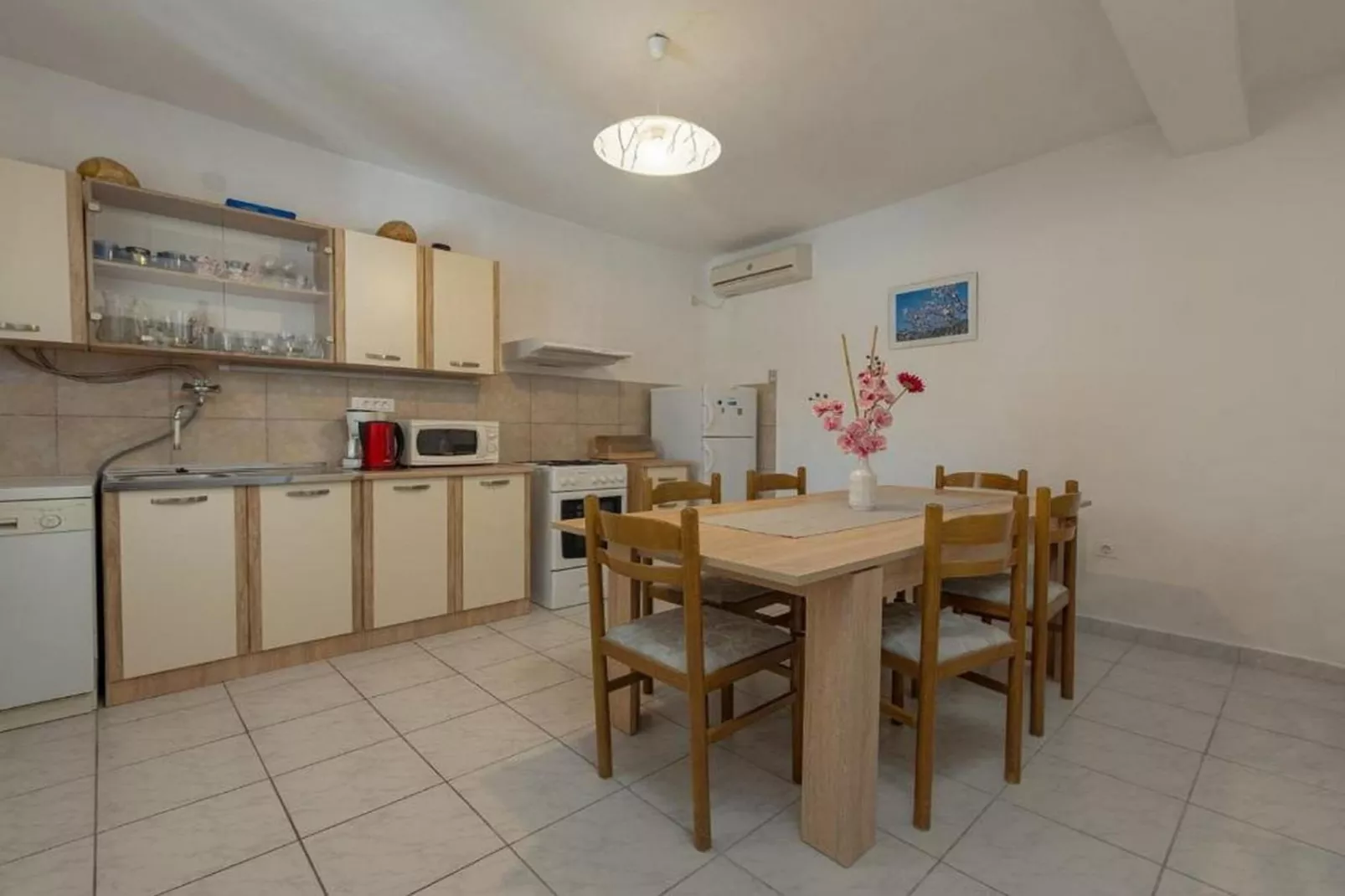 Three Bedroom Holiday Home