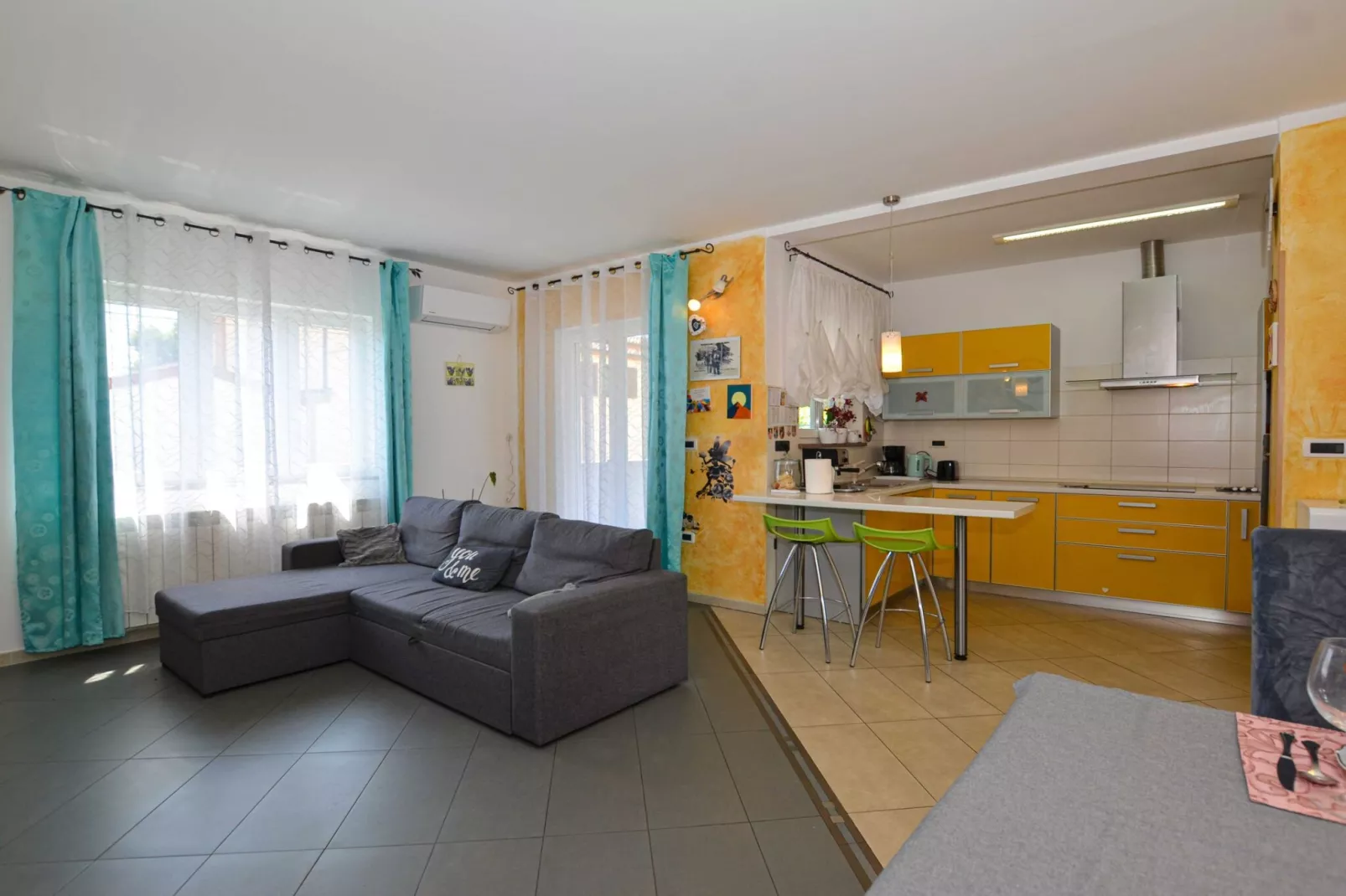Radovani Peaceful and Serene Apartment with Terrace - Two Bedroom Apartment with Terrace