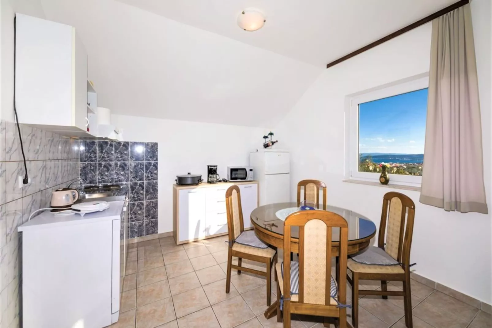 Trogir Comfortable Apartment with Terrace - Two Bedroom Apartment with Terrace