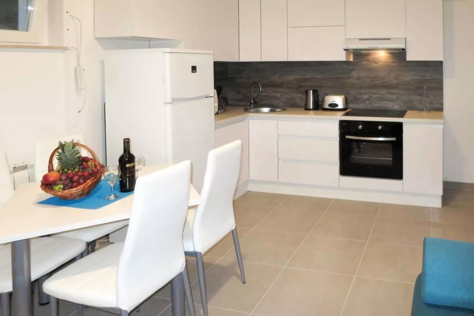 Sea-View Apartments with Pool, Terrace, and Outdoor Lounge in Scenic Čiovo Island - Comfort One Bedroom Apartment (Sollis III)