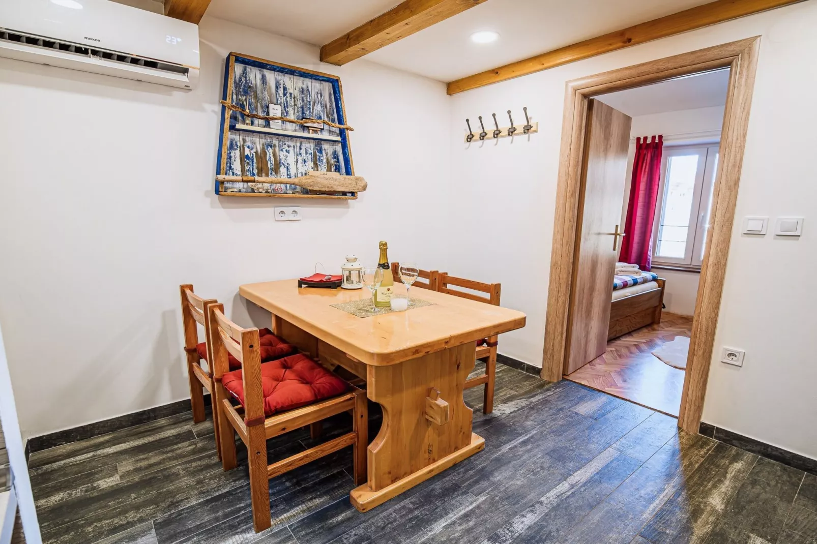 Sleek and Stylish Umag Apartments with Sea View - Comfort Two Bedroom Apartment with Terrace (owner 3)