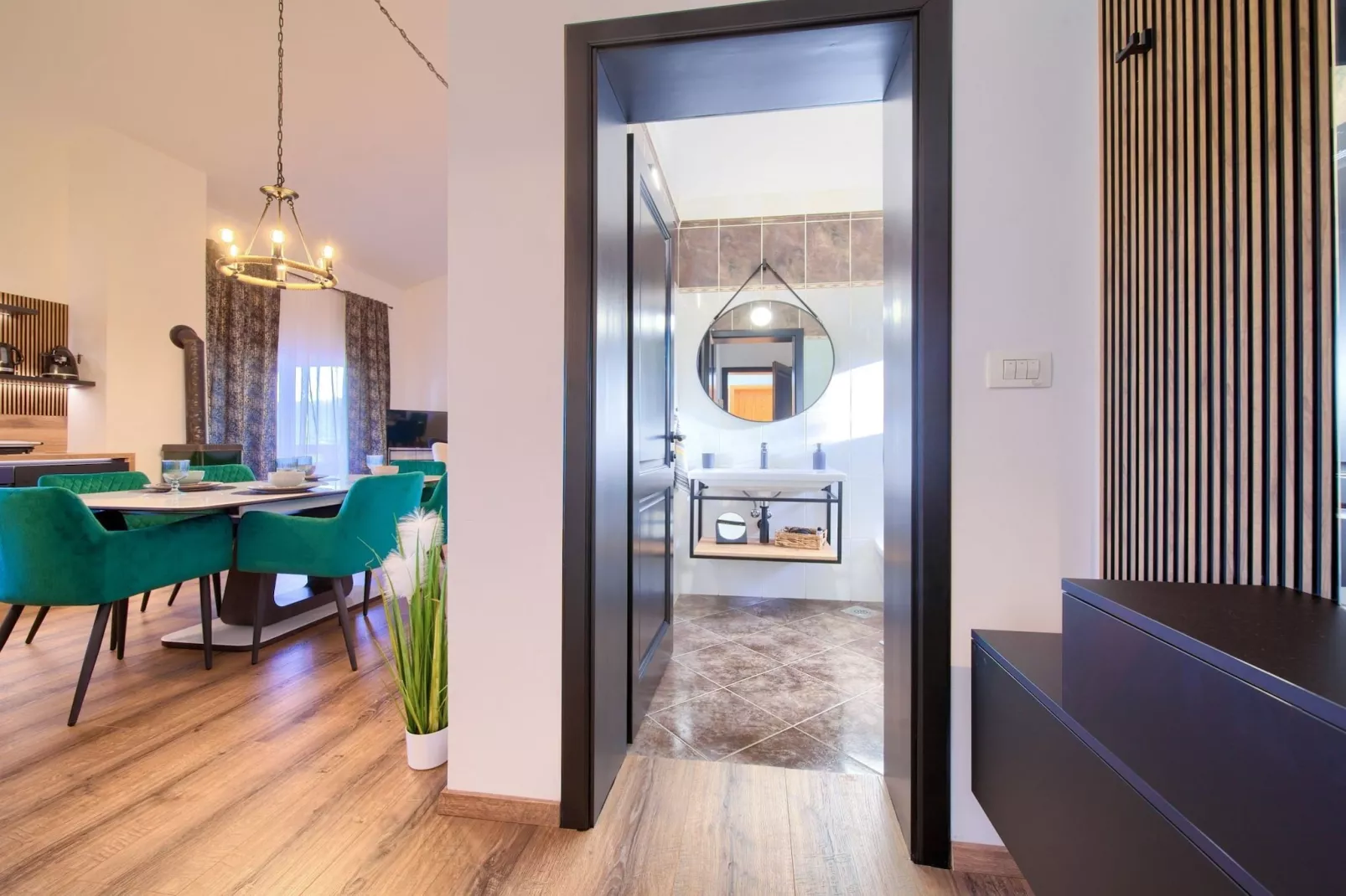 Elegant and Vibrant Apartment with Terrace and Sea View - Two Bedroom Apartment with Terrace and Sea View