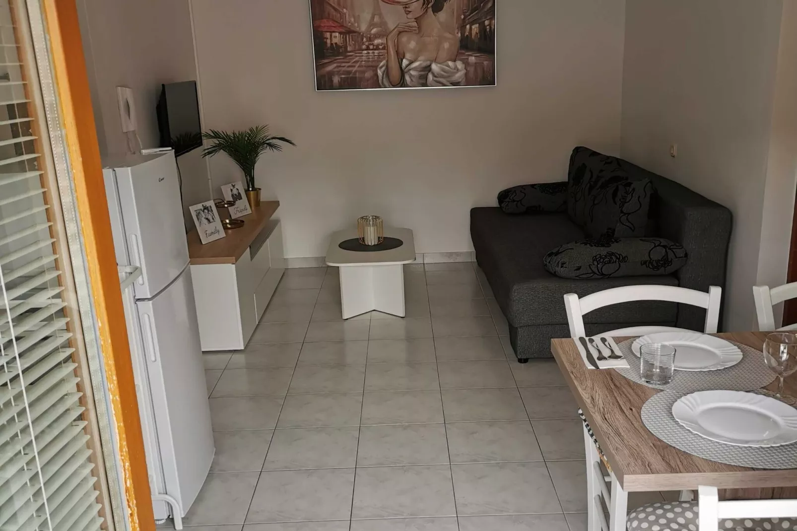 Modern and Bright Fazana Apartment with Balcony and Sea View - One Bedroom Apartment with Balcony and Sea View