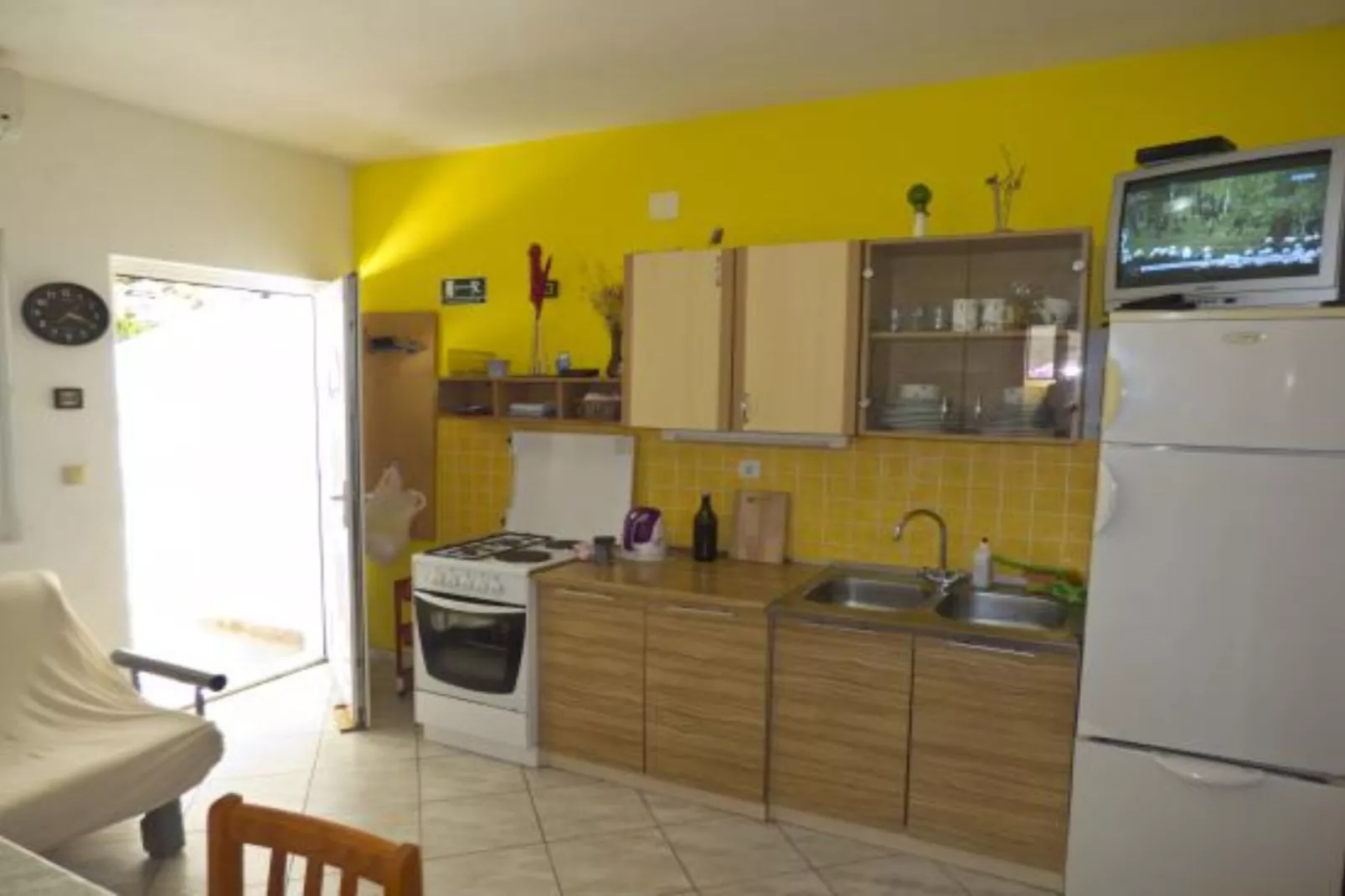 Beachfront Apartments Plaža - Two Bedroom Apartment A4