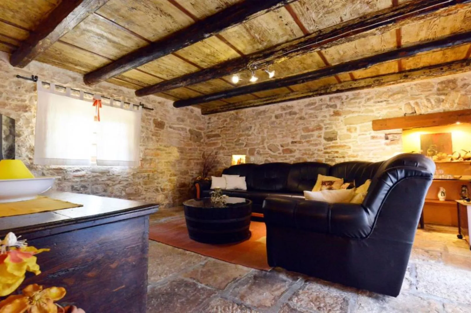 Authentic Istrian Holiday Home for Unforgettable Stays - Three Bedroom Holiday Home with Private Pool