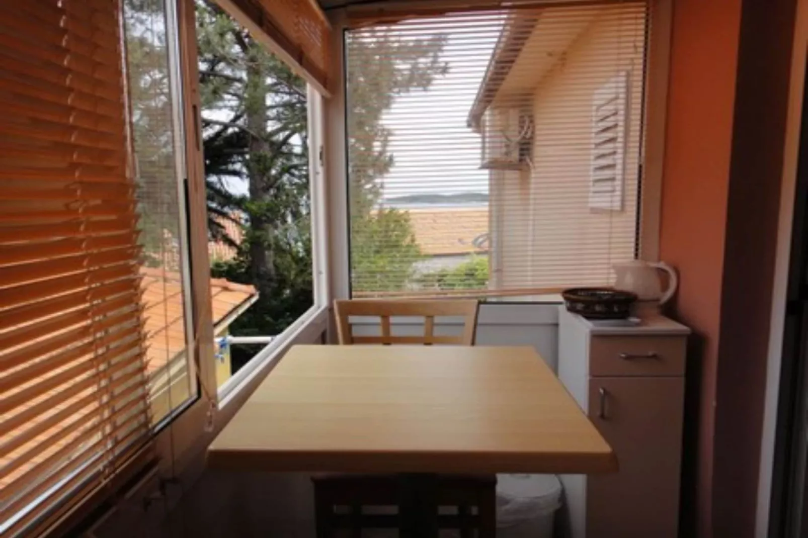 Seafront Apartments Pretner - Studio Apartment with Balcony and Sea View
