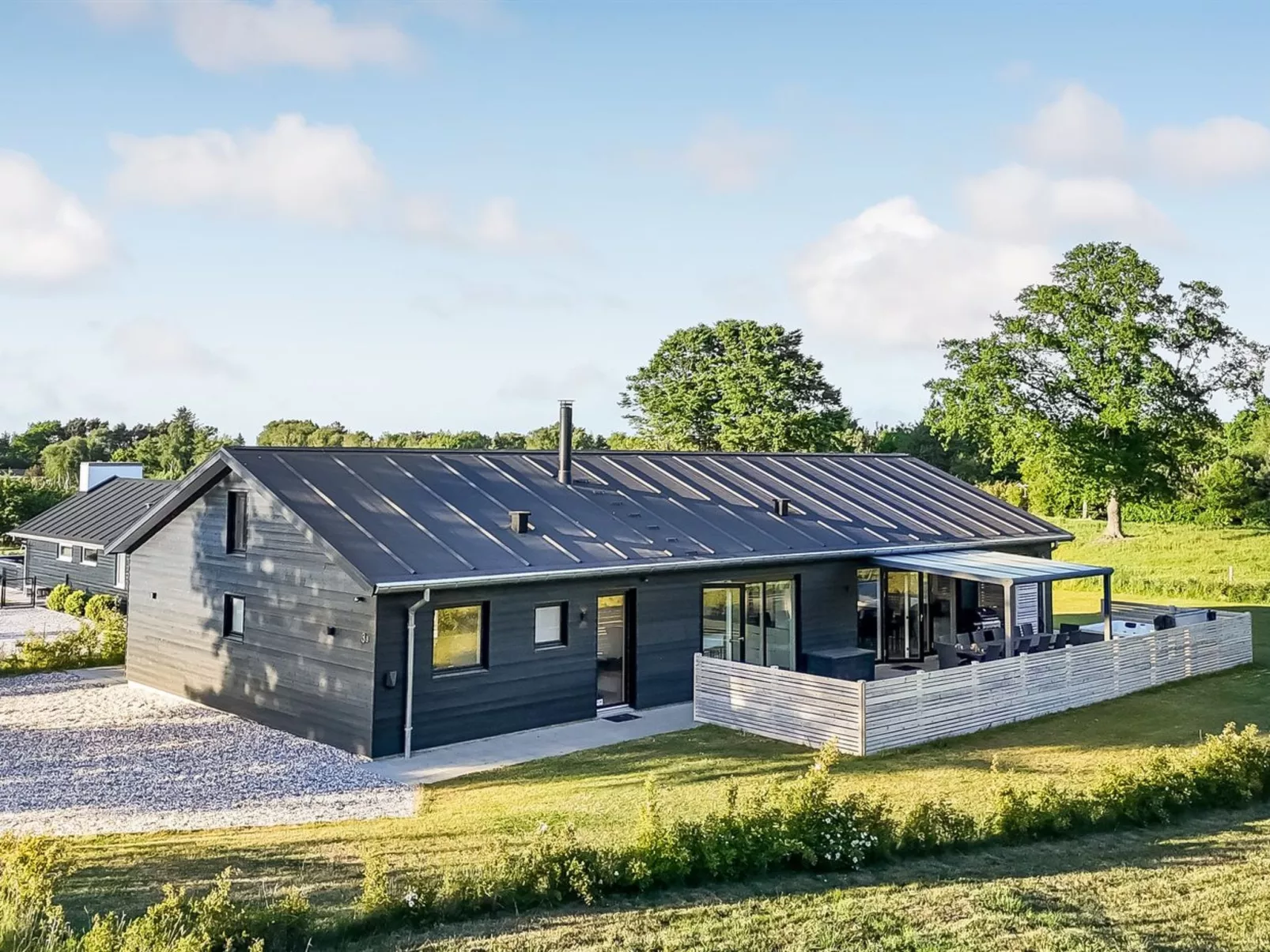 "Finulf" - 300m from the sea