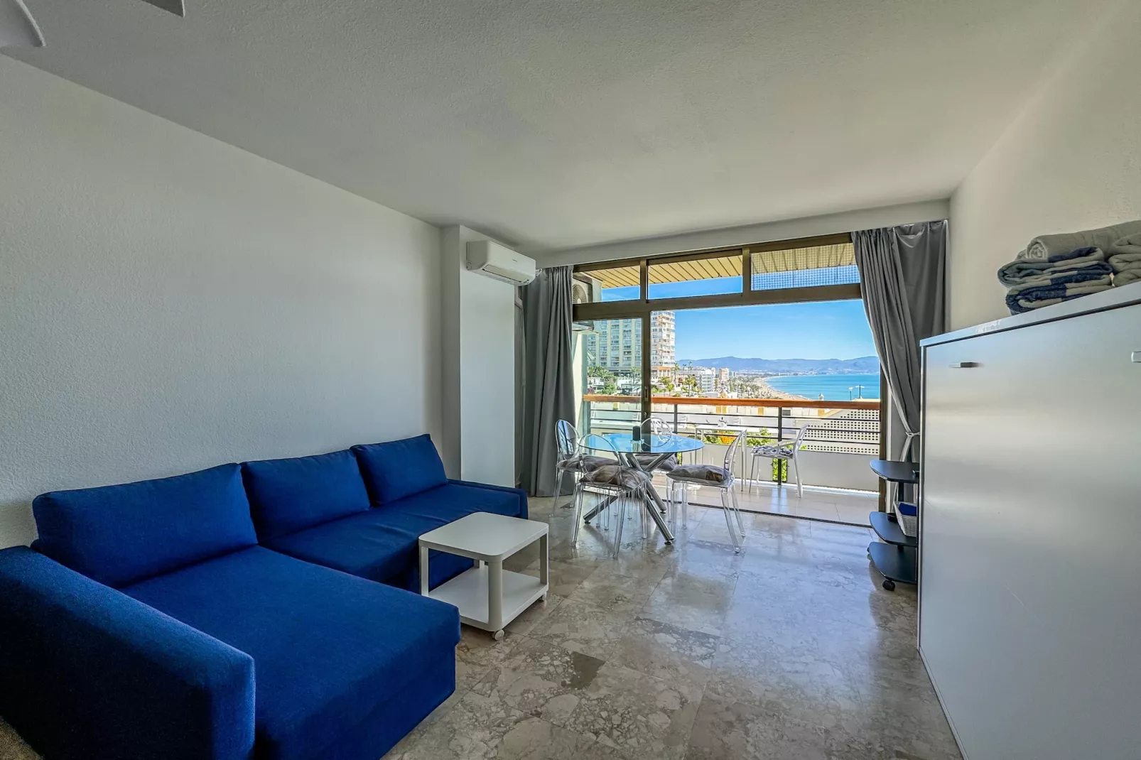 235 Santa Clara