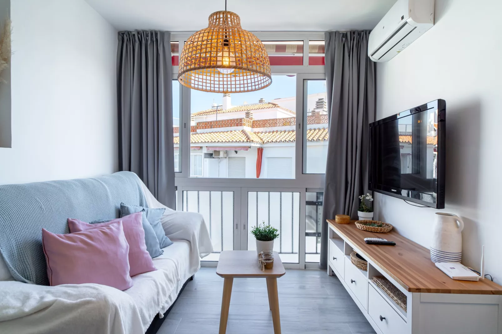 Central Studio by Casasol