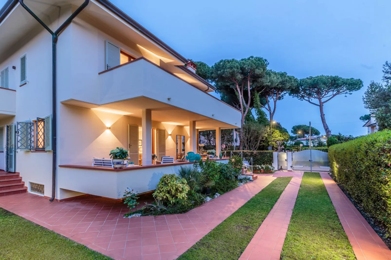 Regina Beach Villa, by the beach in Marina di Piet