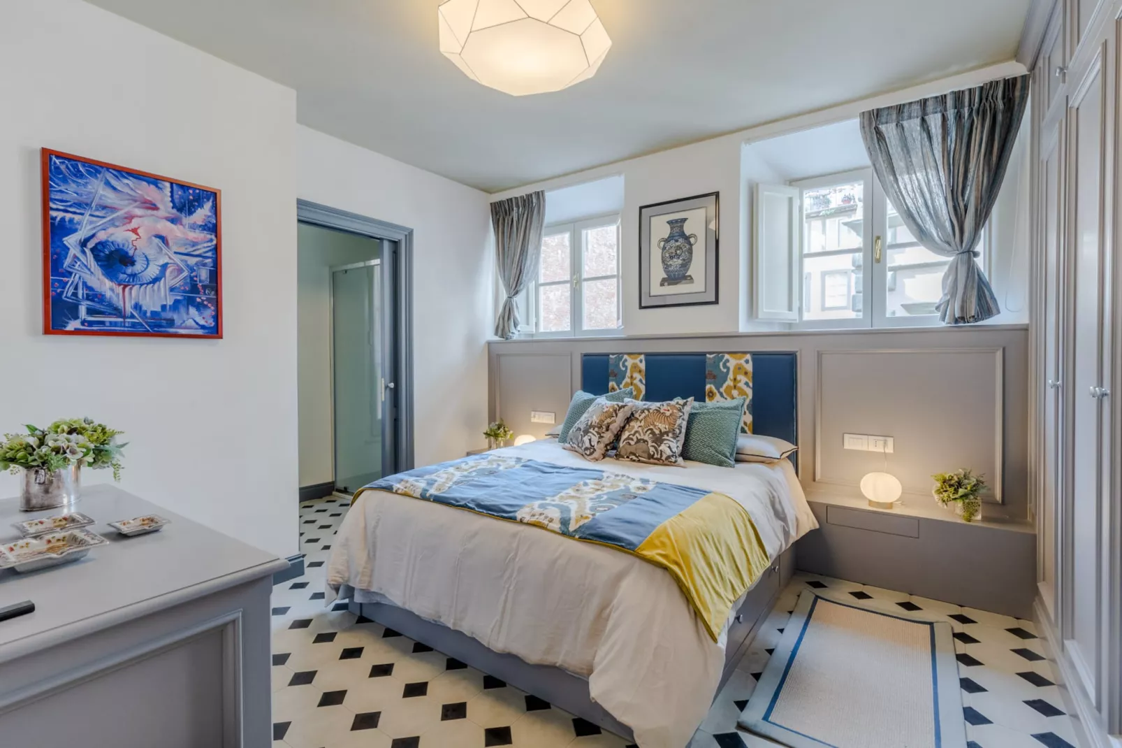 Gimber Tales, a First Floor Apartment