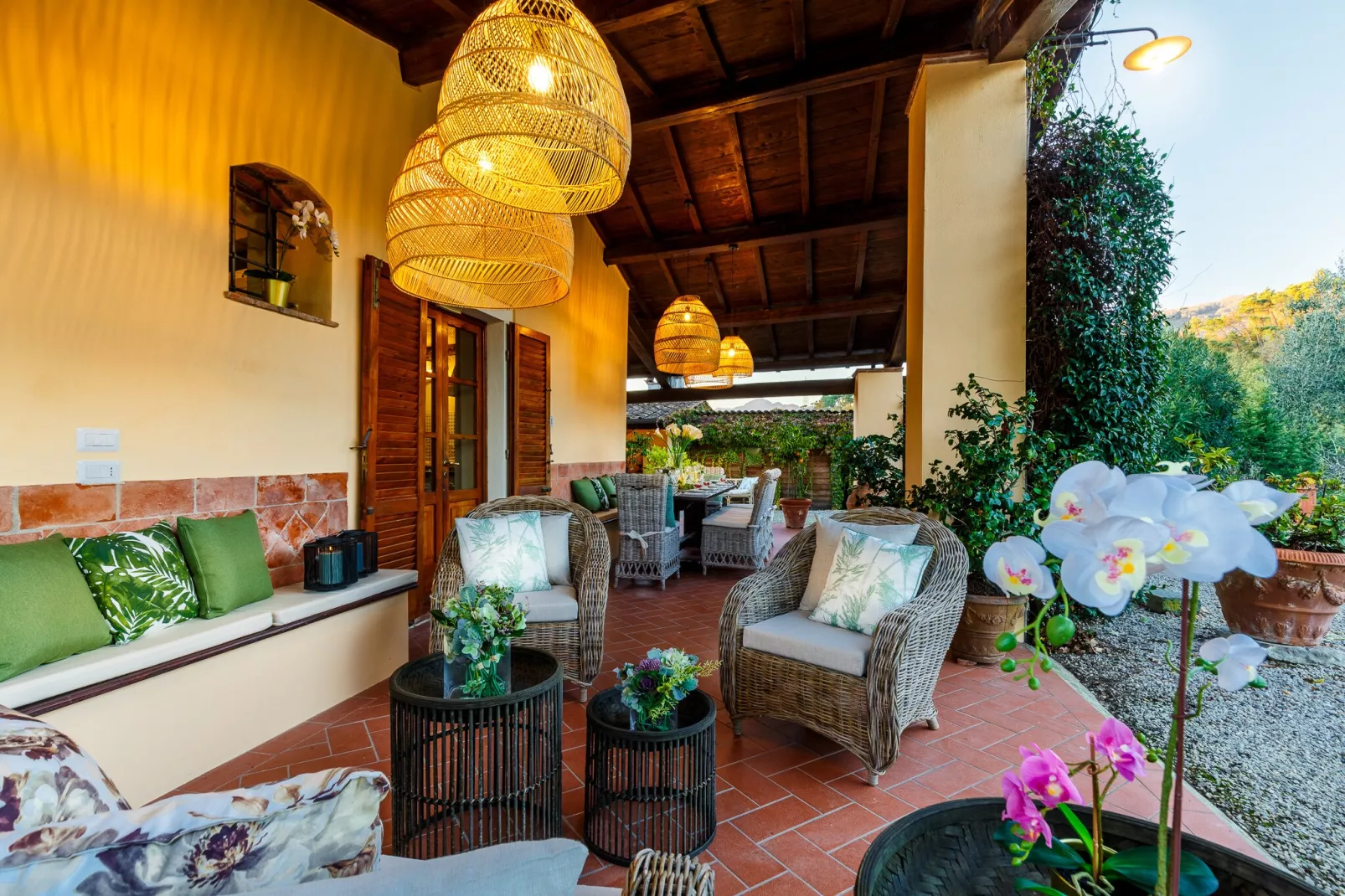 Amore Farmhouse Retreat