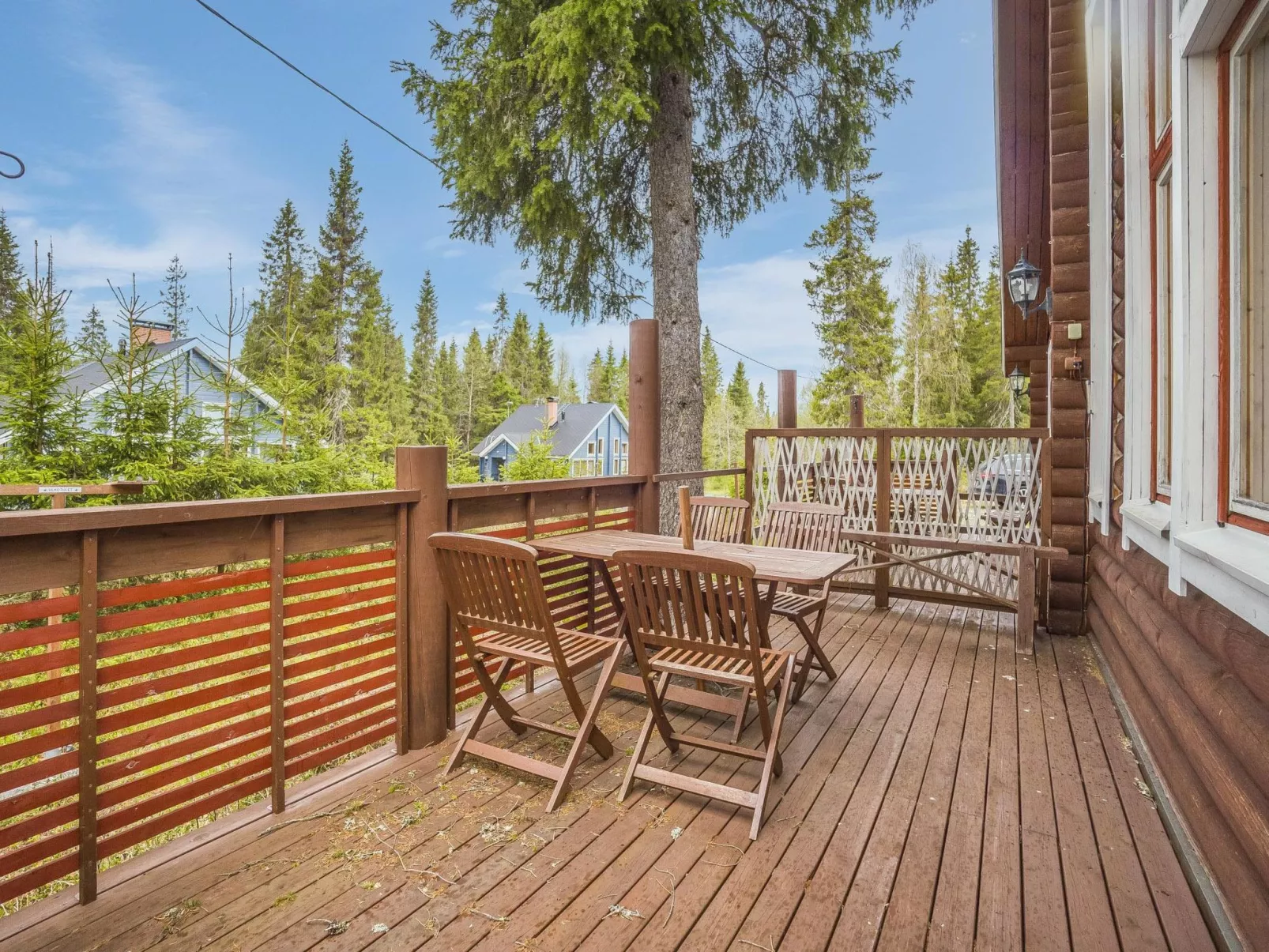 Korpivuosseli 7 b-Inside