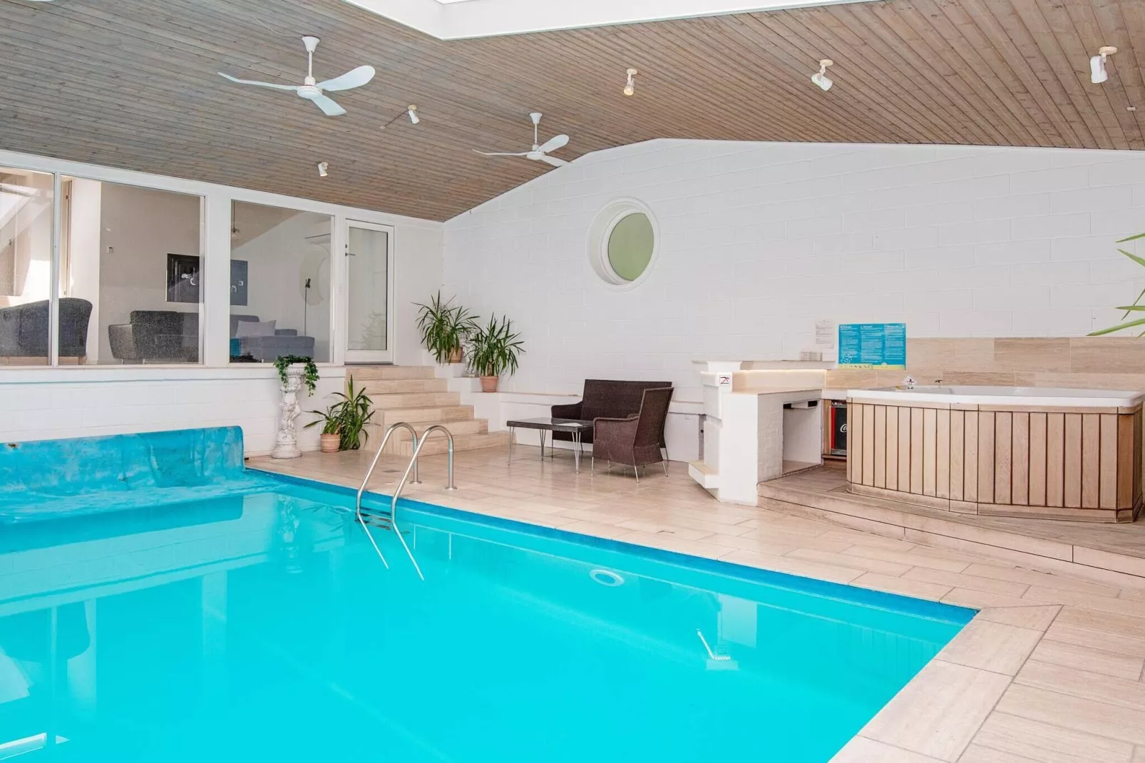10 person holiday home in Knebel-Pool