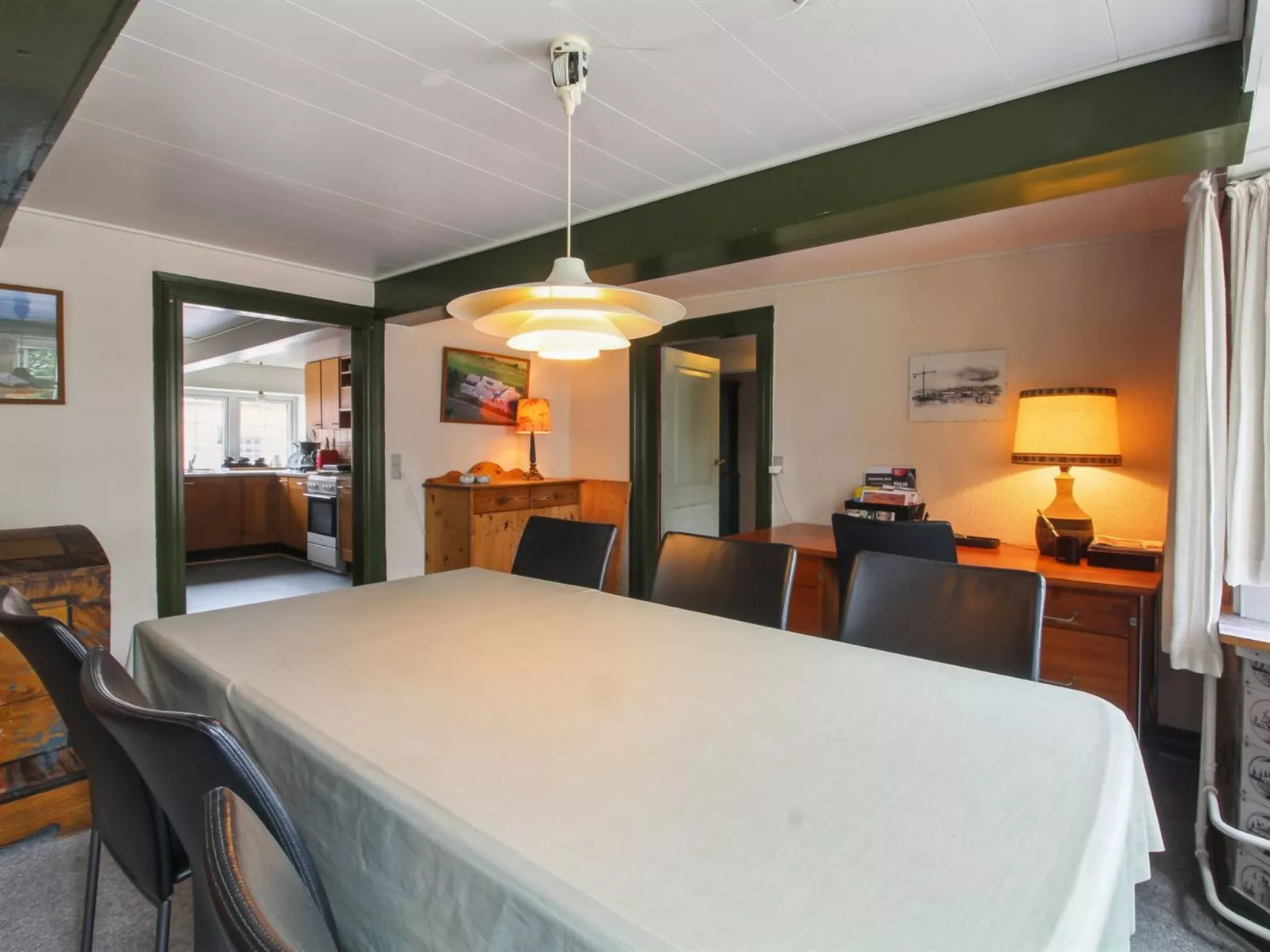 "Henrieke" - 10km from the sea-Inside