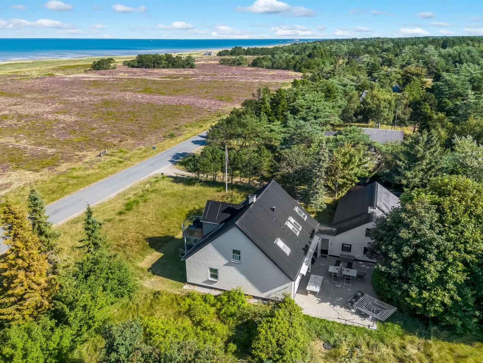 "Lutz" - 340m from the sea-Outside