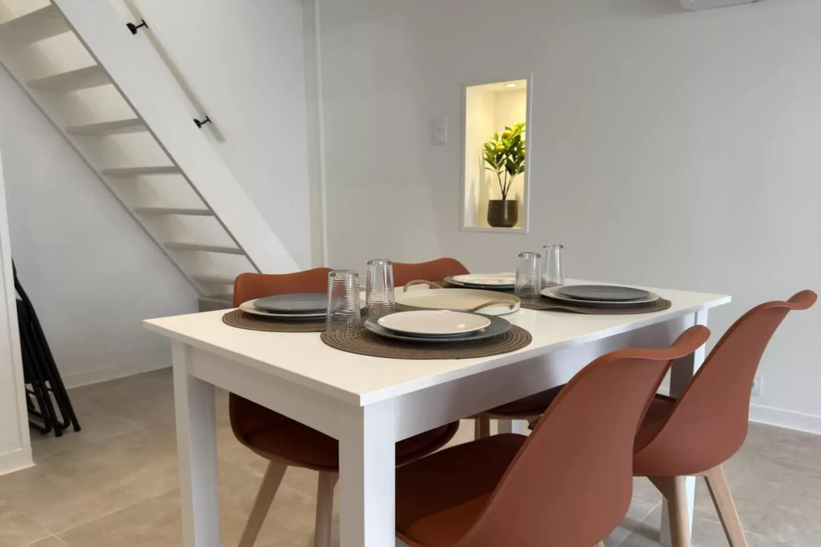 72 La Petite Maison-Salle à manger