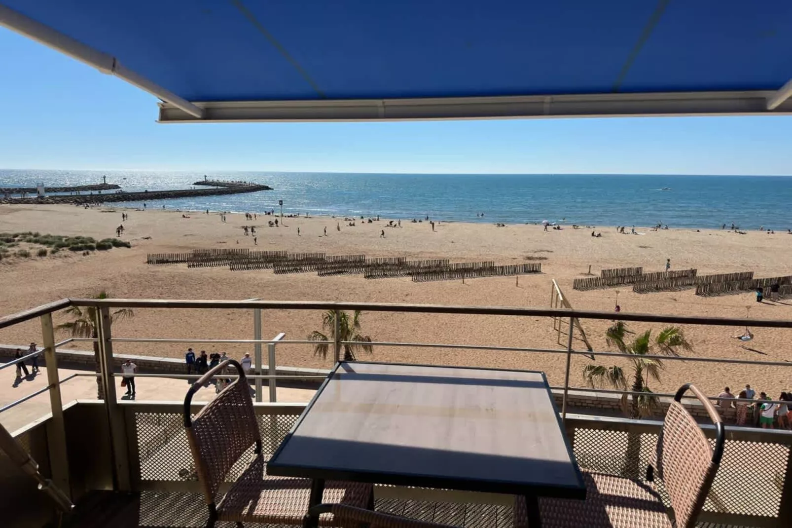 22 Front de Mer avec-Terrasse / balcon