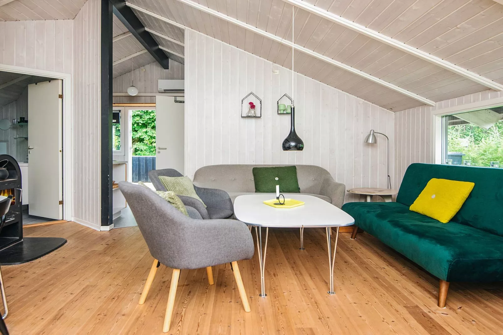 Secluded Haven in Hvidbjerg - By Traum Ferienwohnungen-Indoor