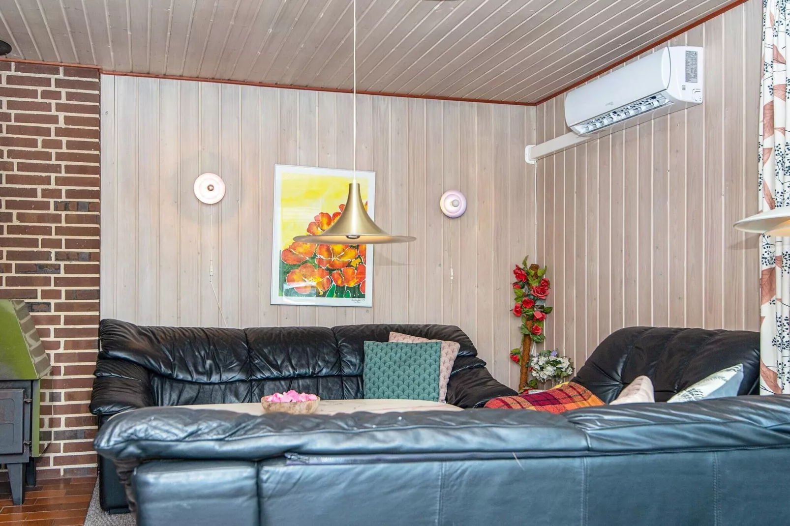 Renovated Retreat with Pool - By Traum Ferienwohnungen-Indoor