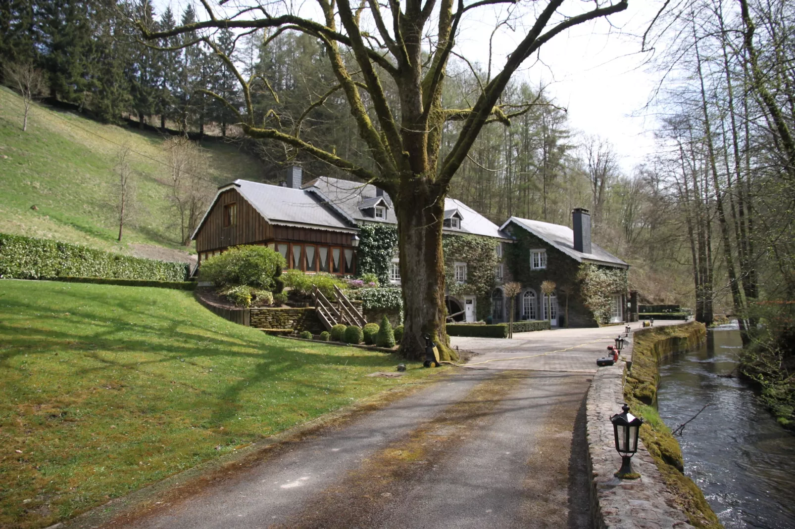 Le Vieux Moulin 22-Extérieur été
