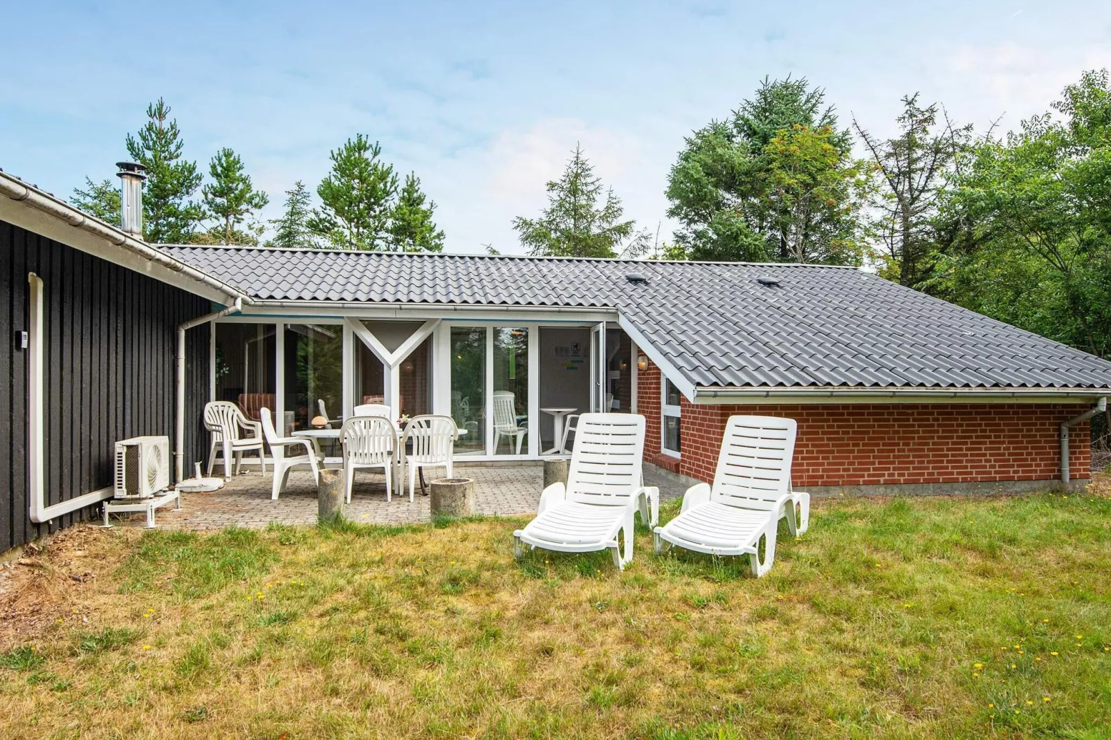 Renovated Retreat with Pool - By Traum Ferienwohnungen-View