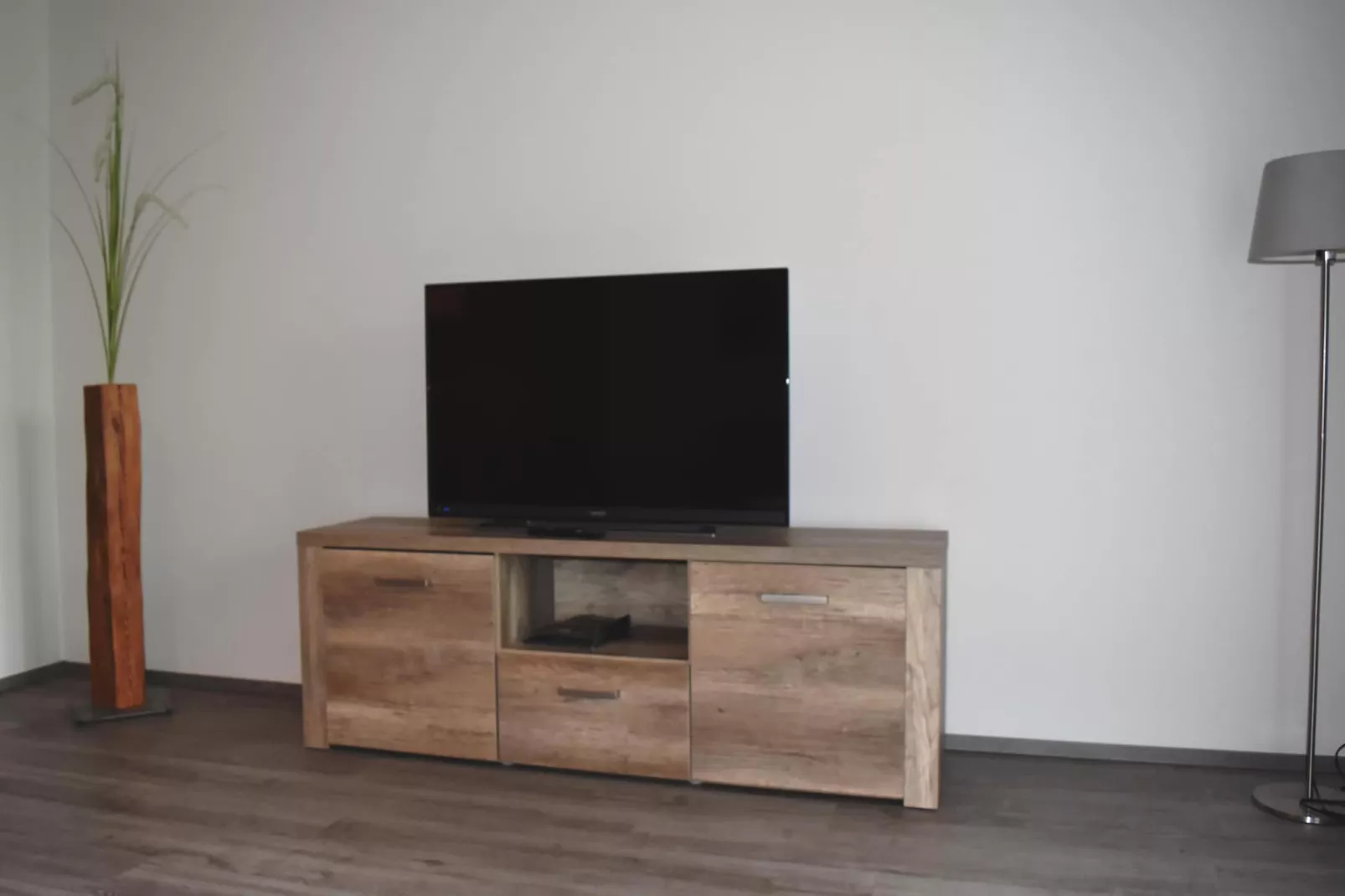 Apartment 75 qm mit Spreeblick-Wohnzimmer