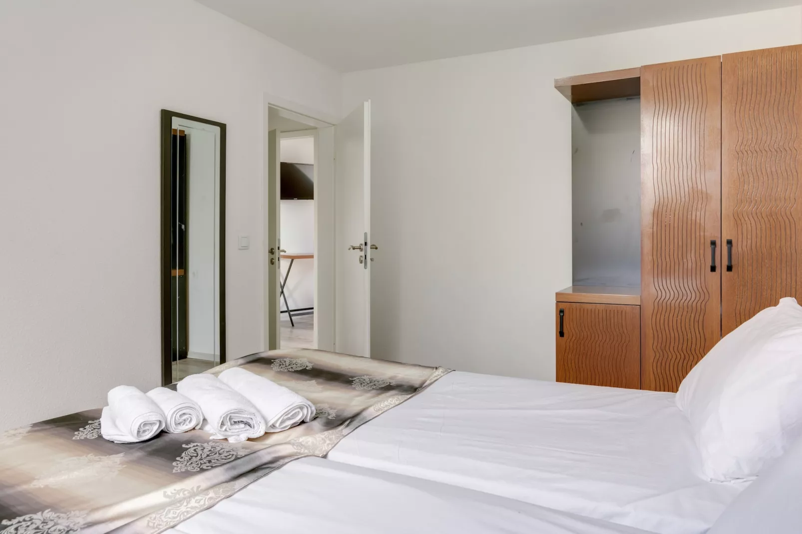 Kispet zwei Doppelzimmer Oberhausen-Bedroom