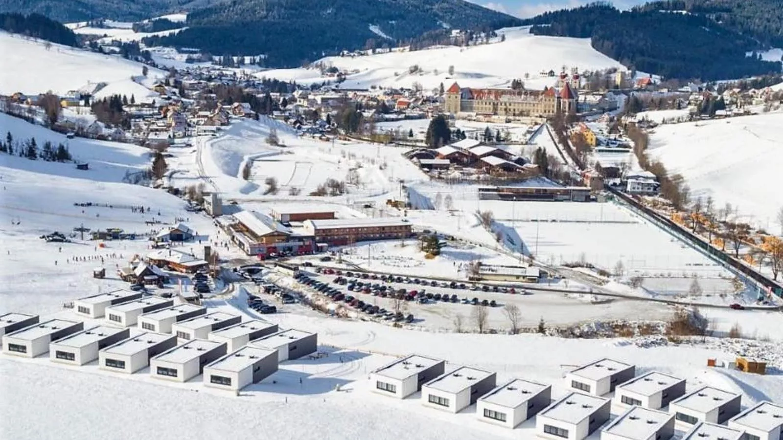 Pabstin-Exterior winter
