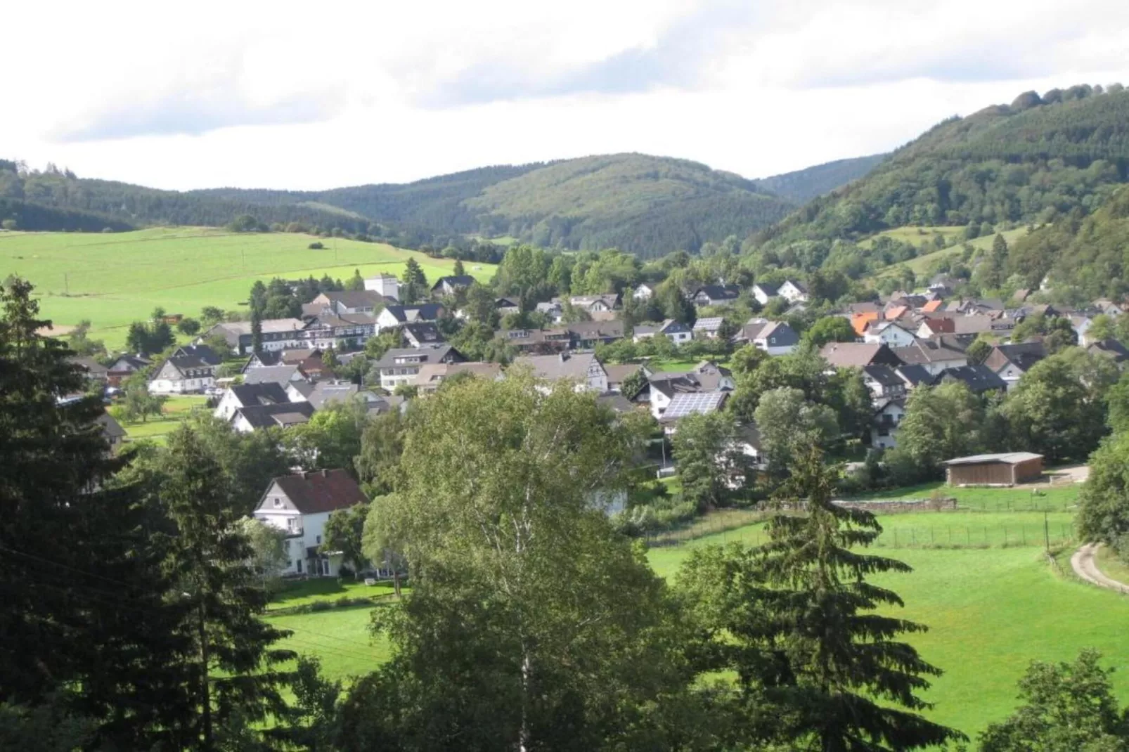 Liesen-Areas within 20km in summer