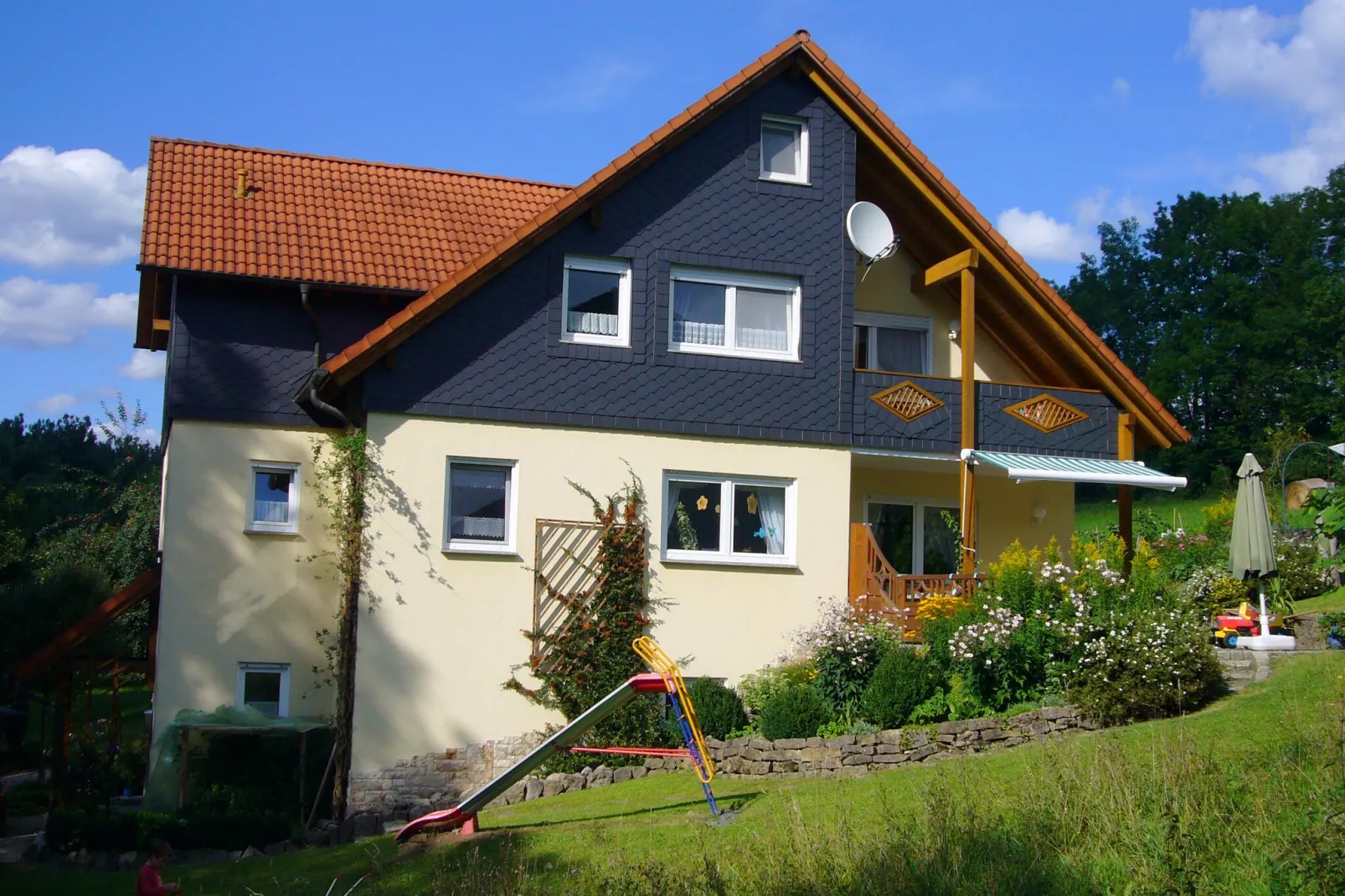Martkrodach-Exterior in summer