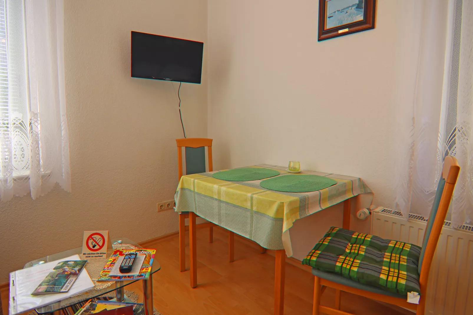 Sonnenterrasse Im EG Goethestr 10-Dining room