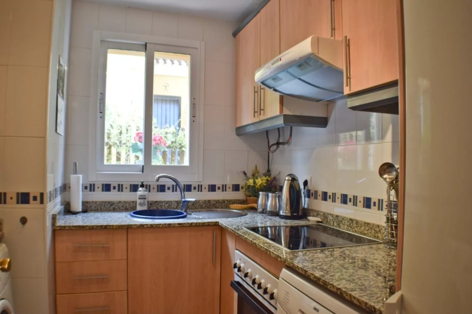 Casa Los Gallardos-Kitchen
