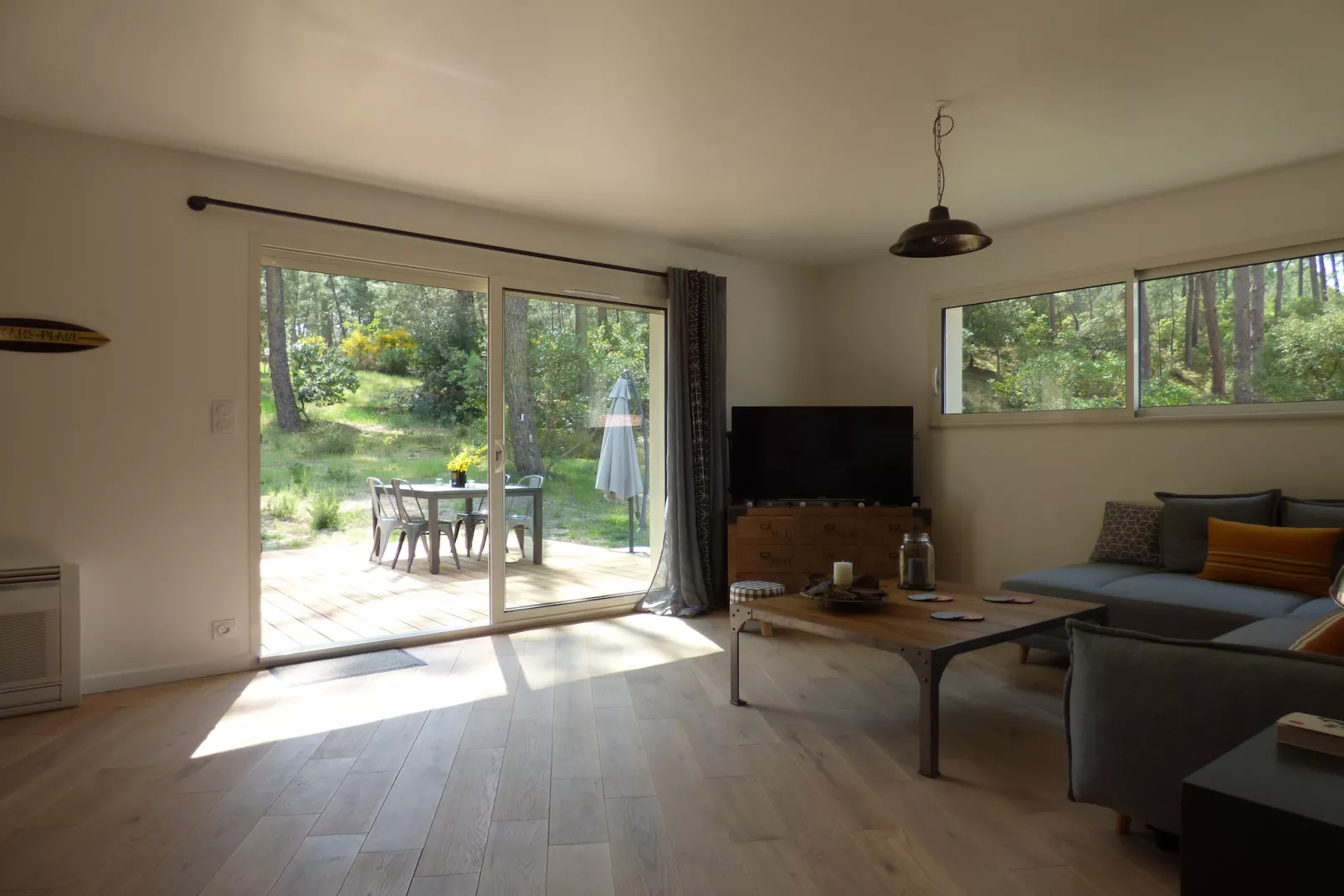 Clos les Pins-Aussicht Sommer